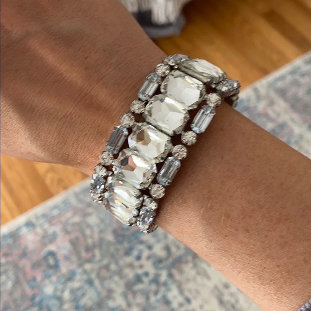 Costume jewelry - Picture 2 of 3